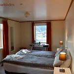 אכסניה The Manor House In Hamnoy