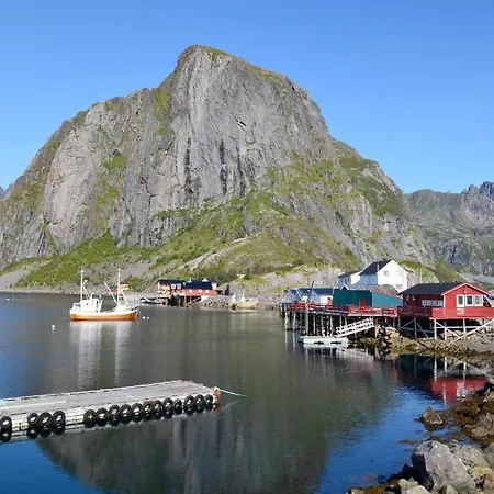 Lodge The Manor House In Hamnoy Reine