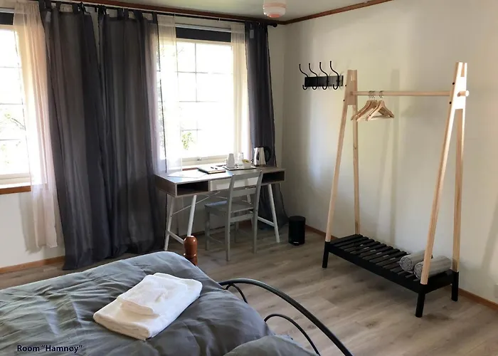 The Manor House In Hamnoy Jaktstuga